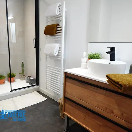Le Charme Parisien - Confortable Sallaumines